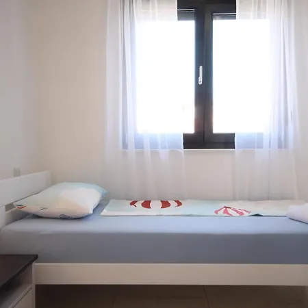 Essenza - Roza Vodice