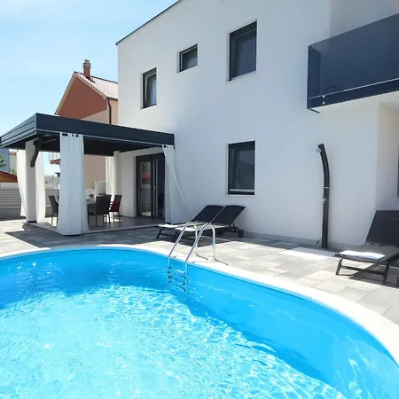 Essenza - Roza Villa Vodice