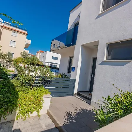 Essenza - Roza Villa Vodice