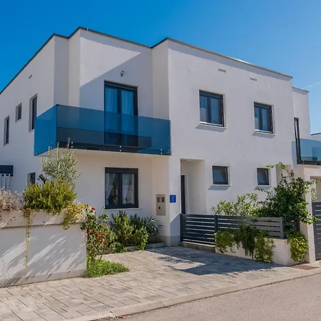 Essenza - Roza Villa