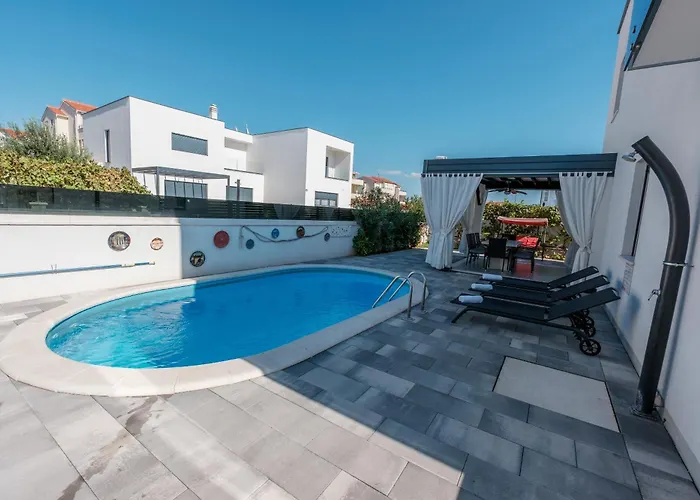 Essenza - Roza Vodice